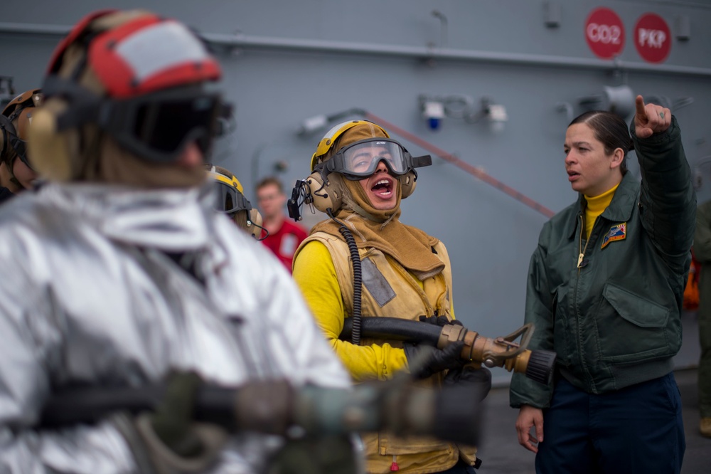 USS Bonhomme Richard (LHD 6) flight deck firefight training