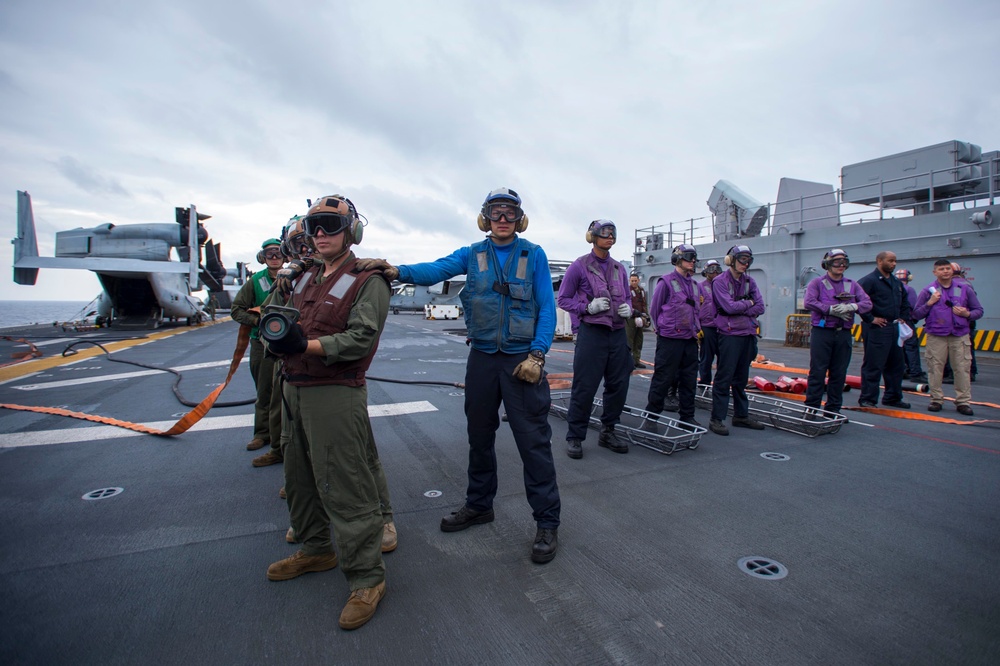 USS Bonhomme Richard (LHD 6) flight deck firefight training