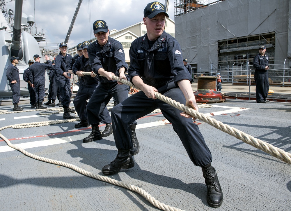 USS Lake Champlain (CG 57) Departs Sasebo, Japan