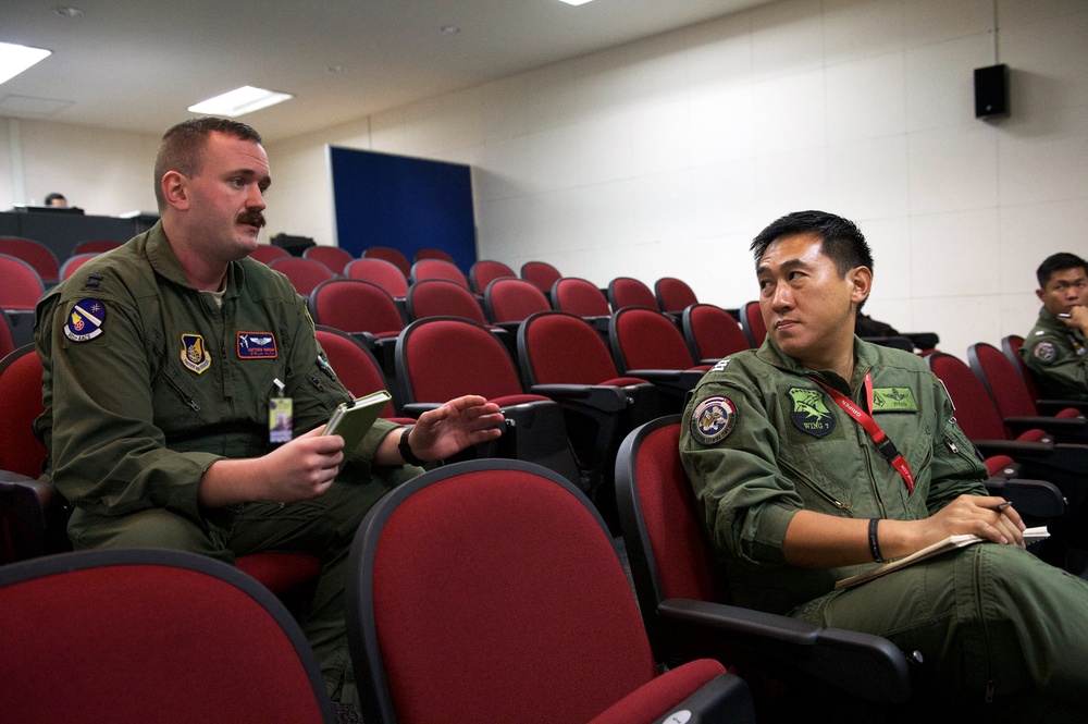 U.S., Thailand, Singapore kick off Cope Tiger 2017