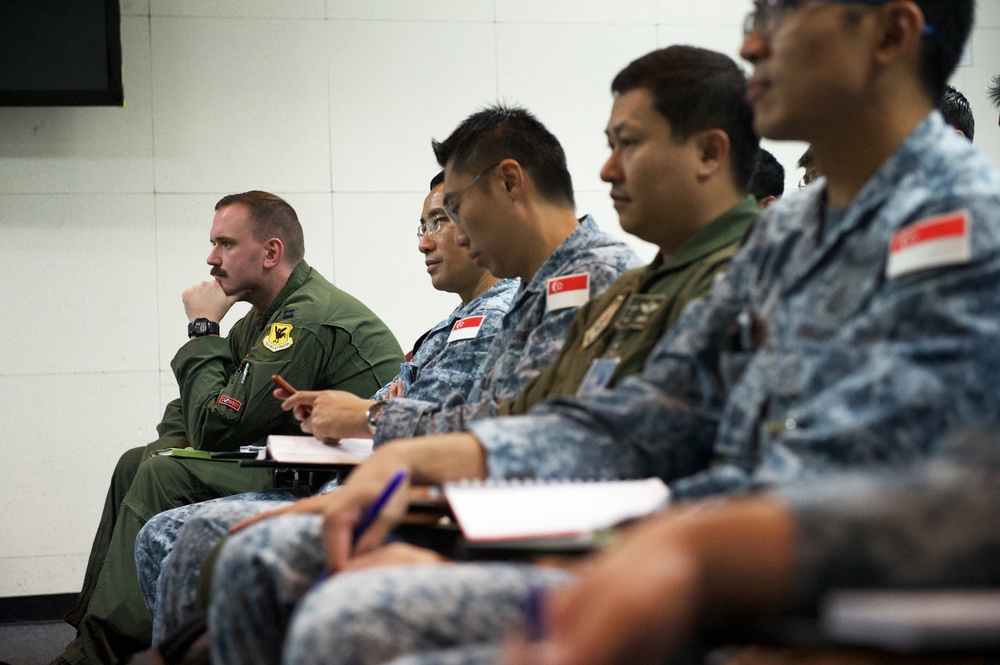 U.S., Thailand, Singapore kick off Cope Tiger 2017