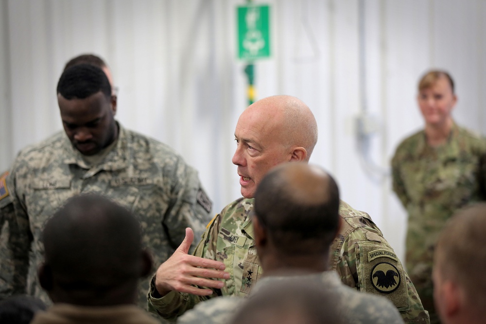 Army Reserve Commanding General returns for more cold steel