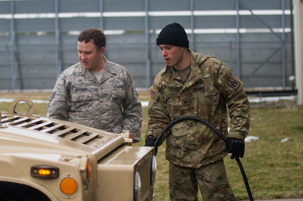 Airmen, Army Reserve conduct joint inpsection