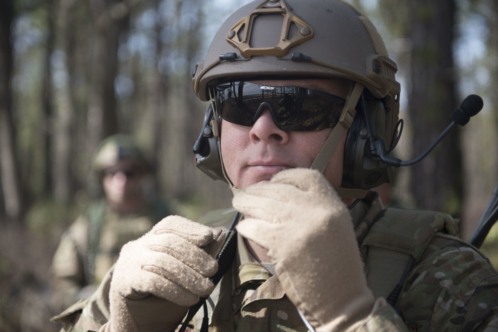 CRW AMLOs, Army test abilities at WAREX