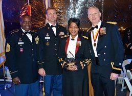 The 311th ESC dines on the Battleship Iowa