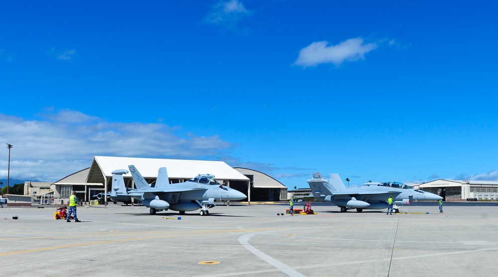 Aussie Growlers arrive at JBPHH