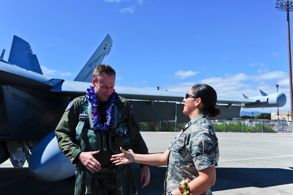 Aussie Growlers arrive at JBPHH