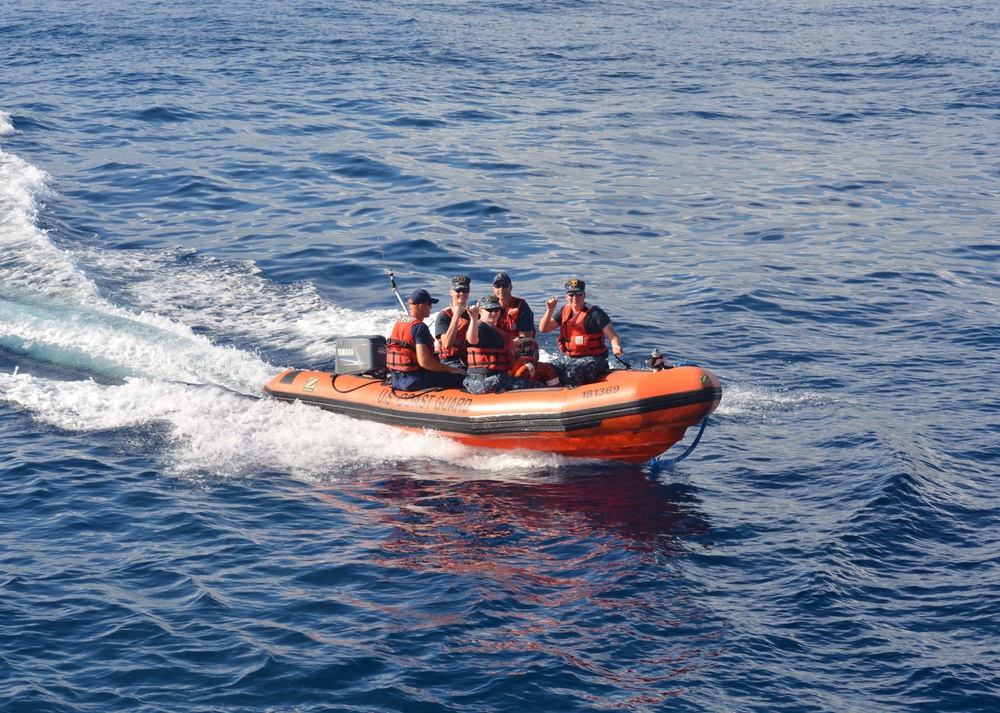 Coast Guard, U.S. Naval Sea Cadet Corps conduct training off of Honolulu