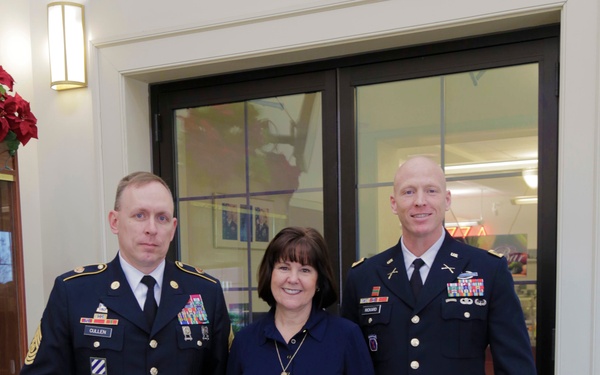 Second Lady and U.S. female joint service members have lunch at Fort George G. Meade