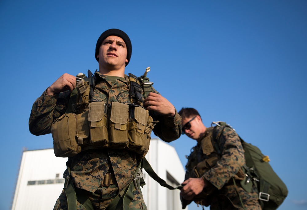 California Marine prepares for parachute operations in Republic of Korea