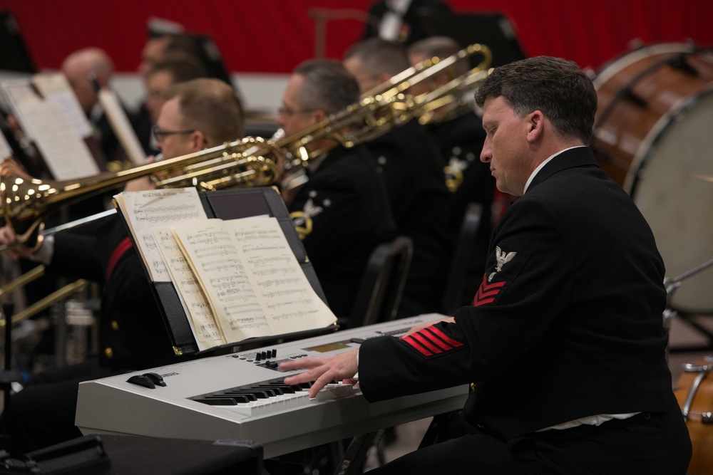 Navy Band visits North Lake