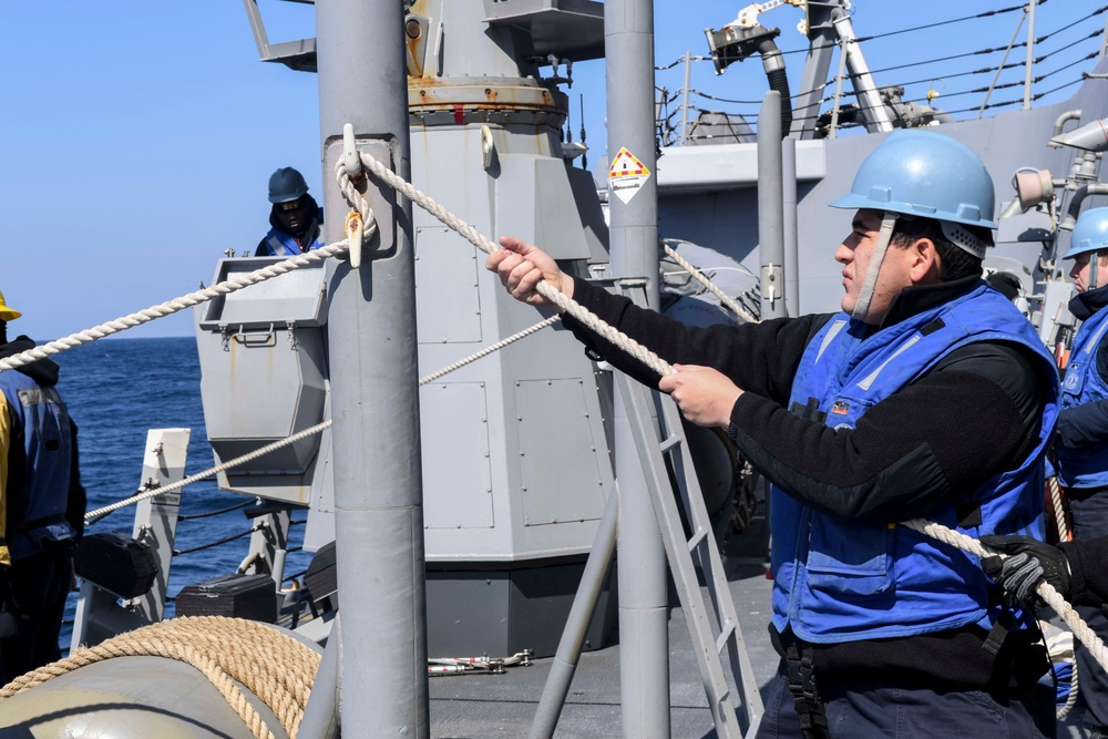 USS Wayne E. Meyer Conducts a Man Overboard Drill