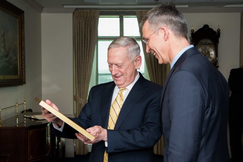 SD Mattis meets with NATO Secretary General