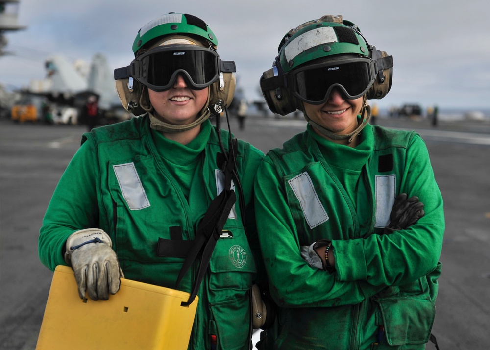 Nimitz Conducts flight operations