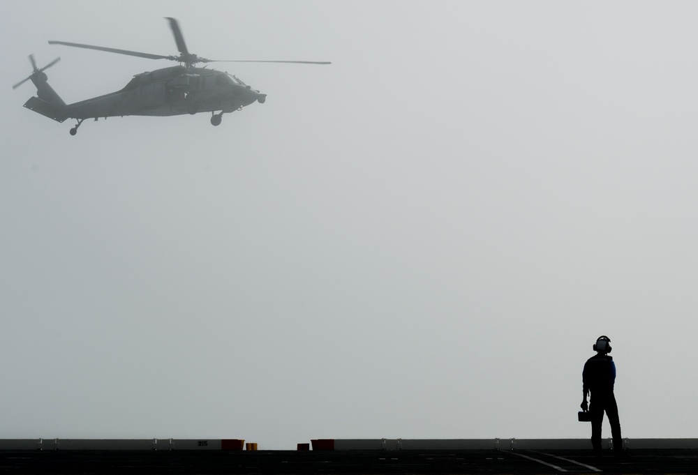 Nimitz conducts ammo off-load