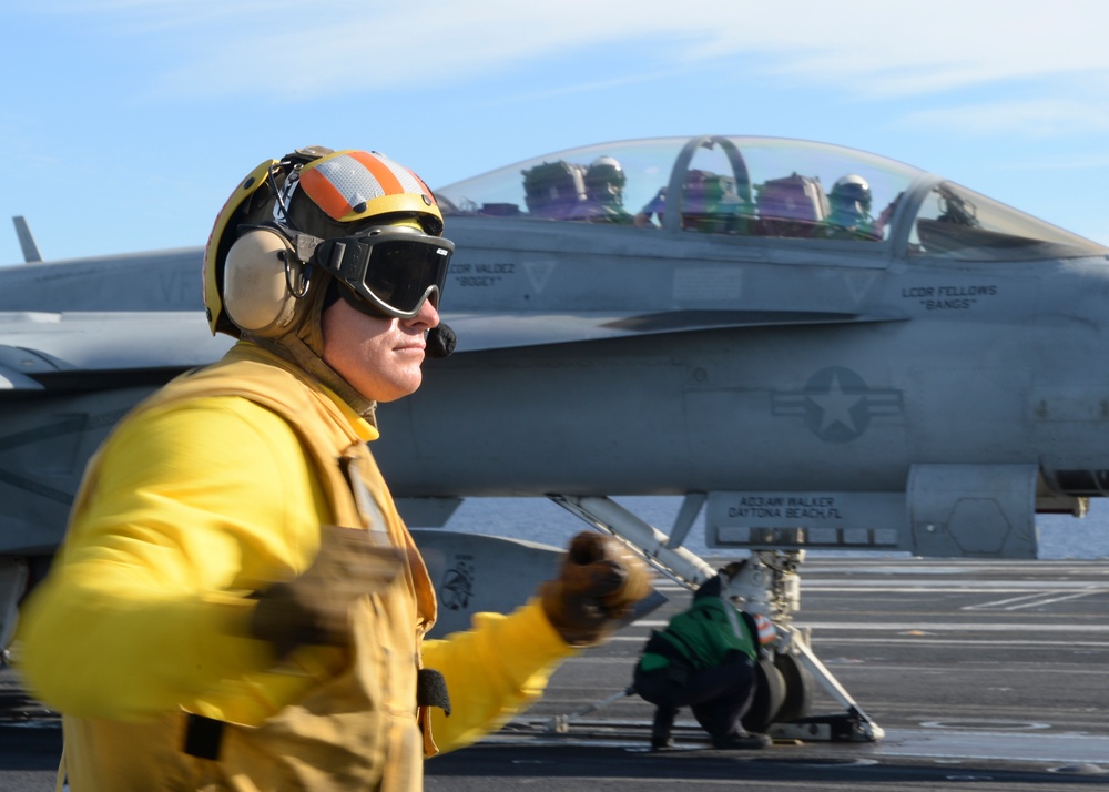 Sailor conducts flight operations