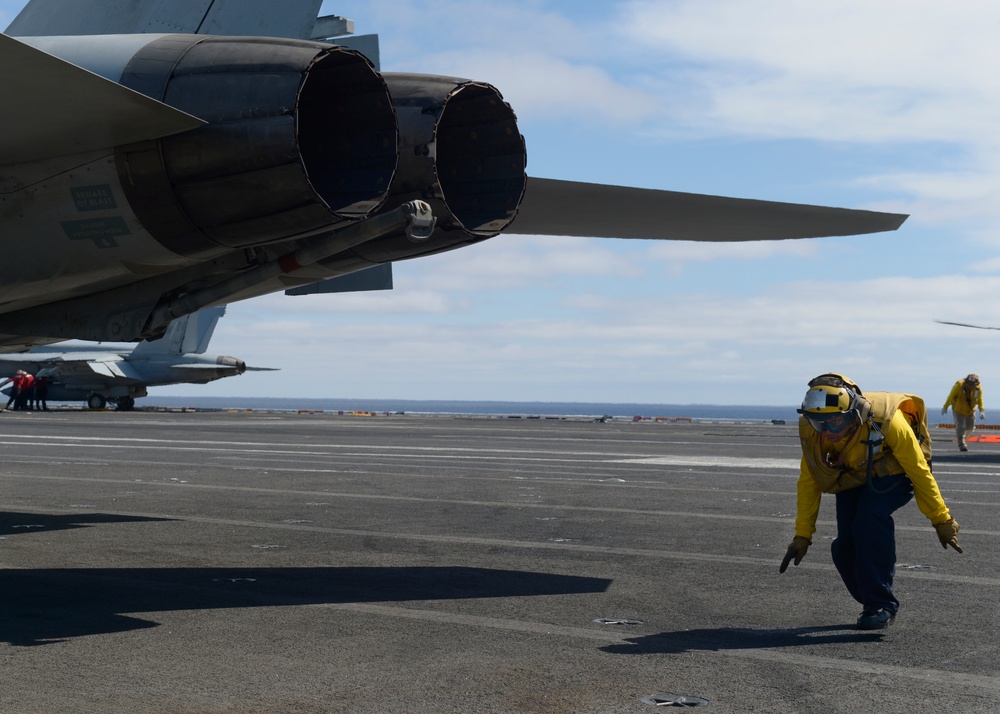 Nimitz conducts flight operations