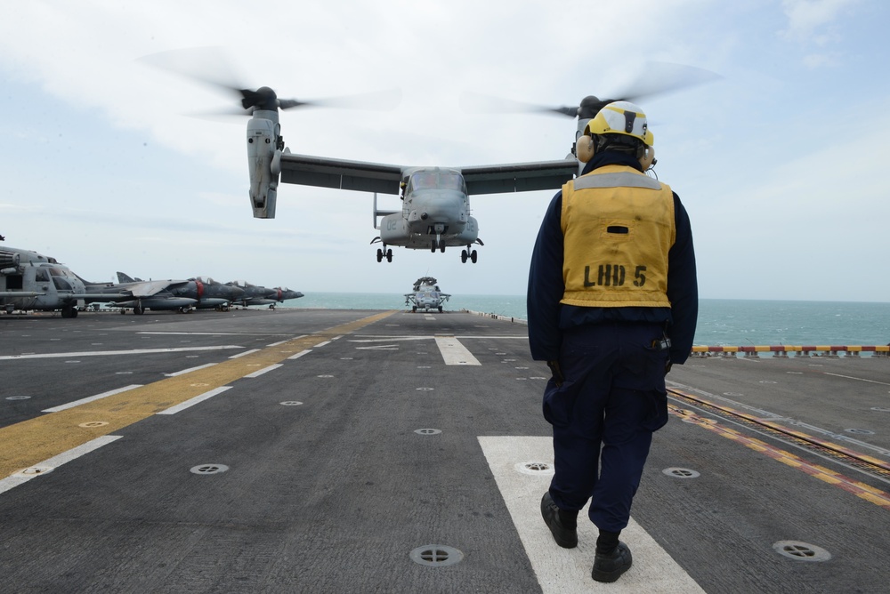 Flight Operations, MV-22B Osprey, Blue Knights