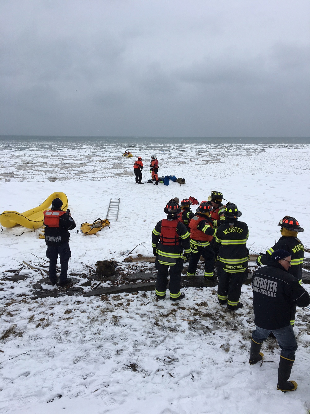 Station Rochester rescues 2 from Lake Ontario ice