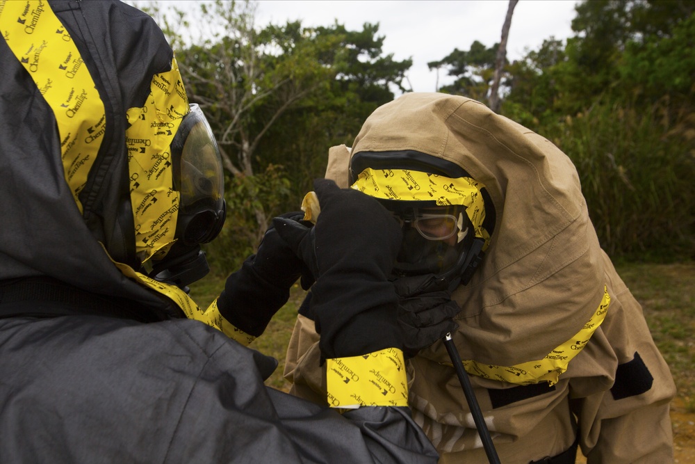 Marines, Airmen participate in chemical, biological, radiological, nuclear threat assessment training