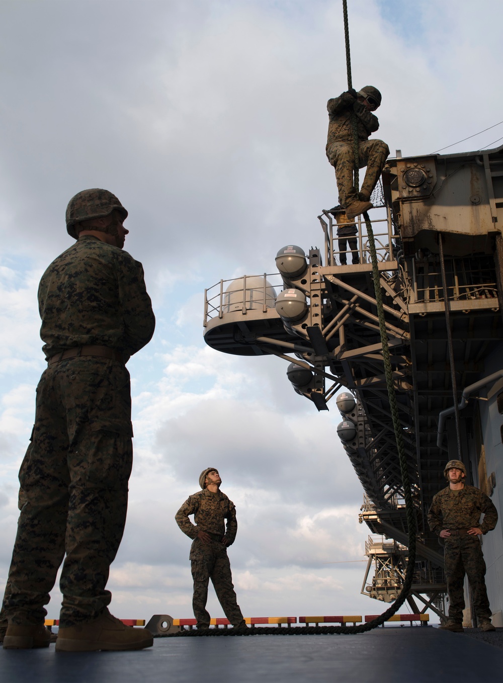 Battalion Landing Team (BLT) 2/5 Marines Conduct Fast Rope Exercise Aboard USS Bonhomme Richard (LHD 6)
