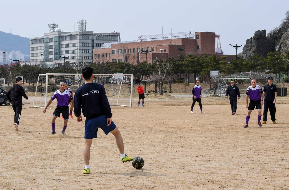 USS Wayne E. Meyer and Republic of Korea Sailors Play Soccer in Busan