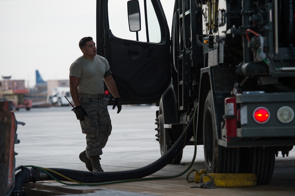 Multi-national Coalition aircraft refuel, continue fight against ISIS