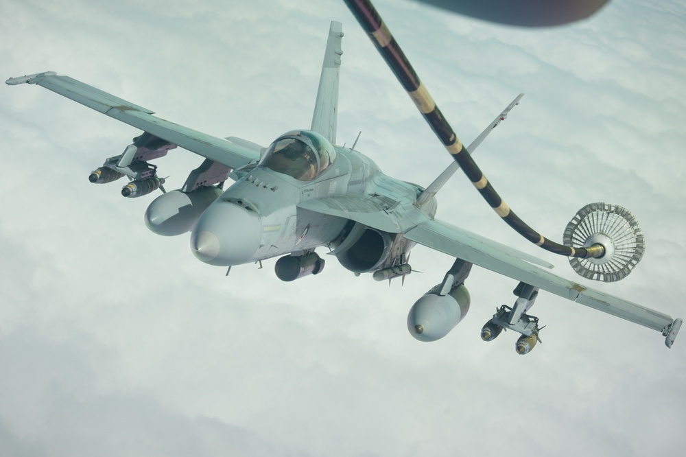 Multi-national Coalition aircraft refuel, continue fight against ISIS