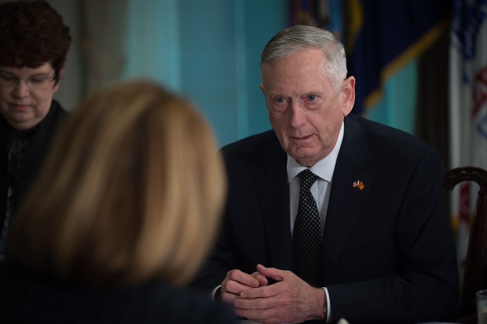 SD Mattis meets with Spain Minister of Defence