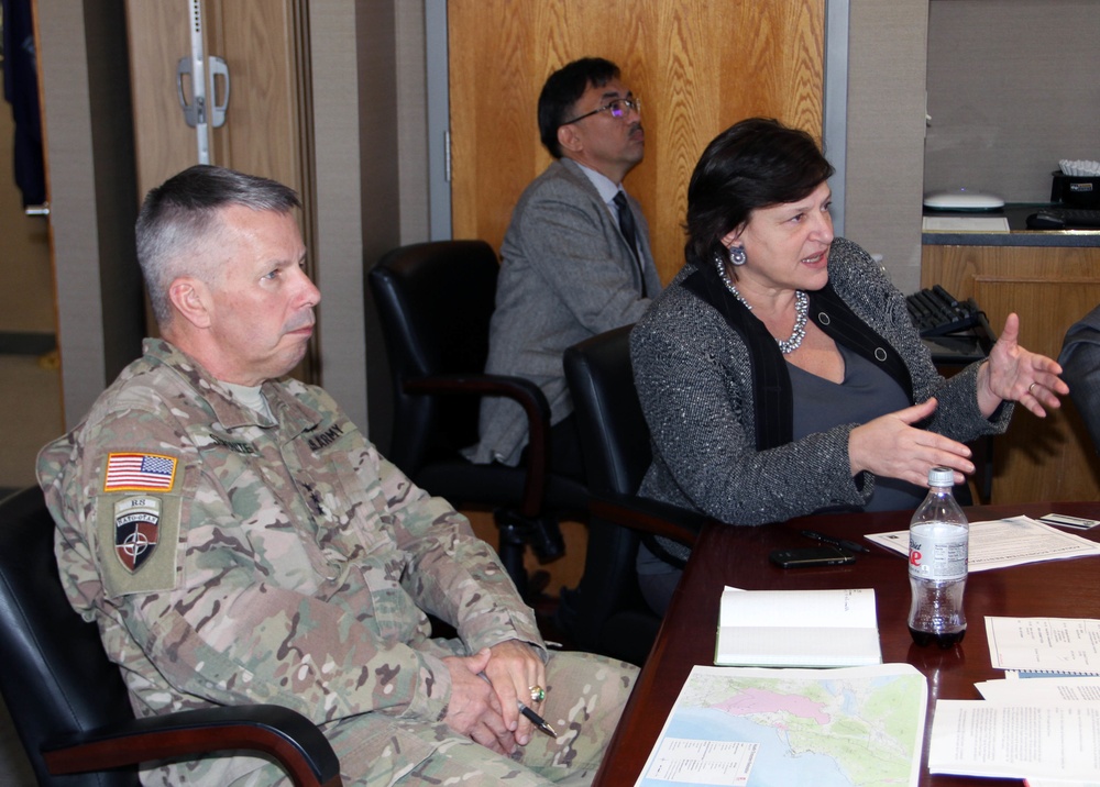 Division staff briefs Chief of Engineers