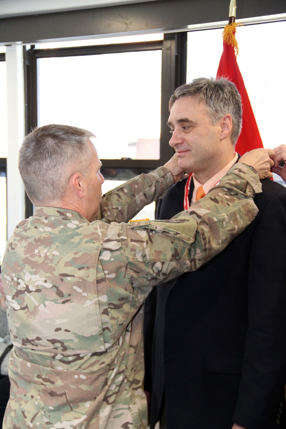 Harnedy receives award from Army Chief of Engineers