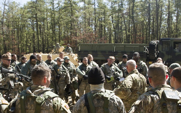 LTG Charles D. Luckey visits WAREX 78-17-01