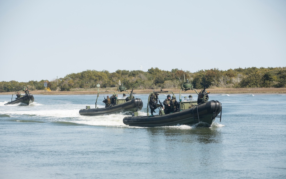 Royal Netherlands Marines FRISC Live Fire