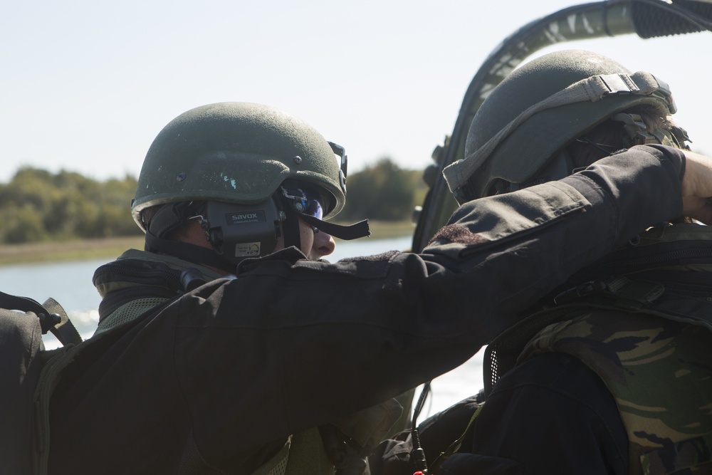 Royal Netherlands Marines FRISC Live Fire