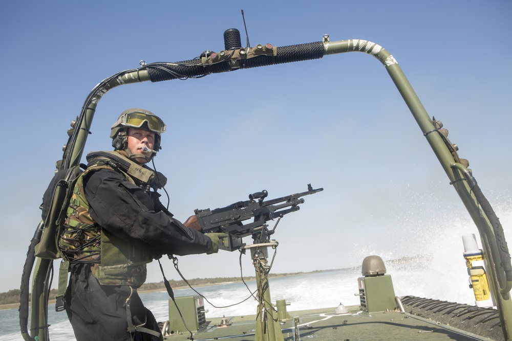 Royal Netherlands Marines FRISC Live Fire