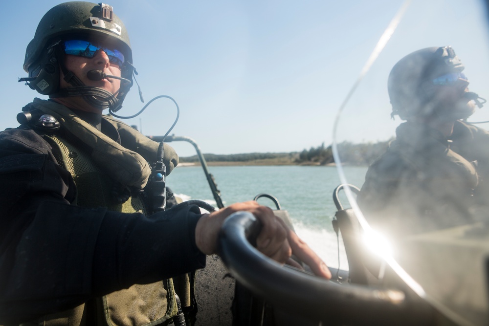 Royal Netherlands Marines FRISC Live Fire