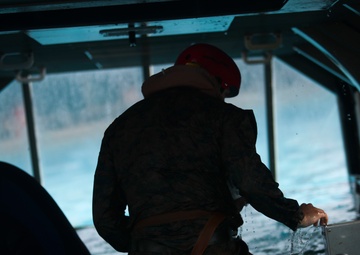 Hawaii Marines are amphibious