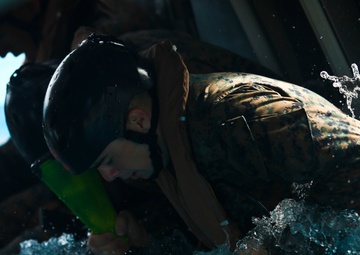 Hawaii Marines are amphibious