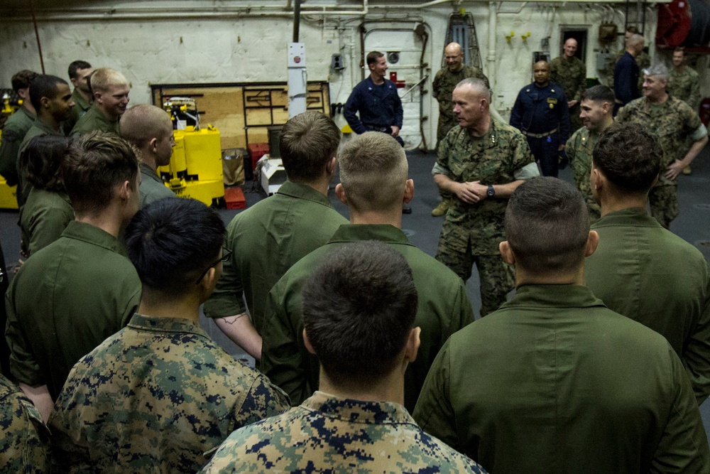 Lt. Gen. Nicholson visits USS Green Bay