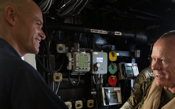 Lt. Gen. Nicholson visits USS Green Bay