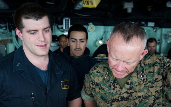 Lt. Gen. Nicholson visits USS Green Bay