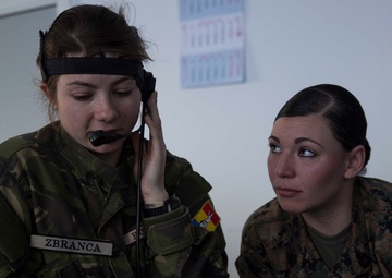 24th MEU FET trains with Romanian troops