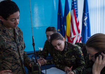 24th MEU FET trains with Romanian troops
