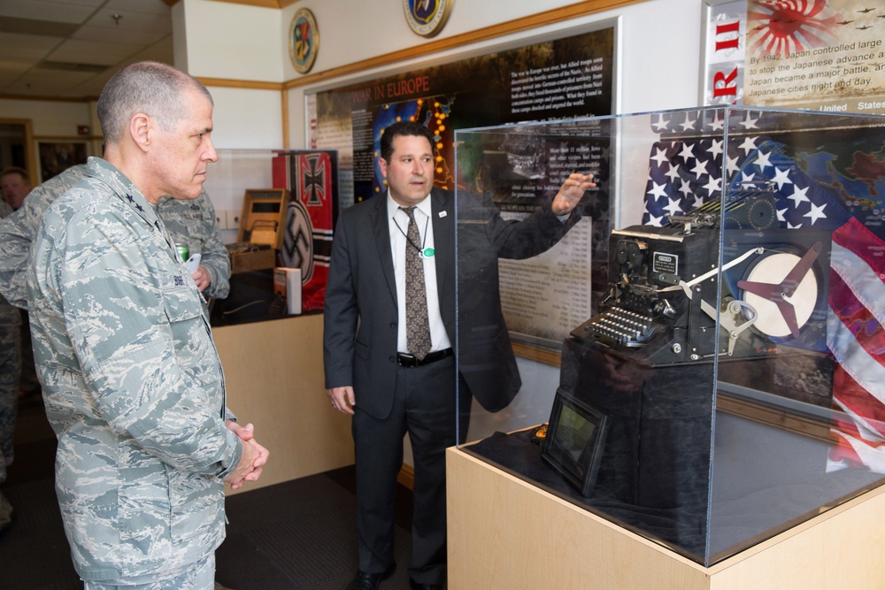 Eighth Air Force Commander visits 25th AF