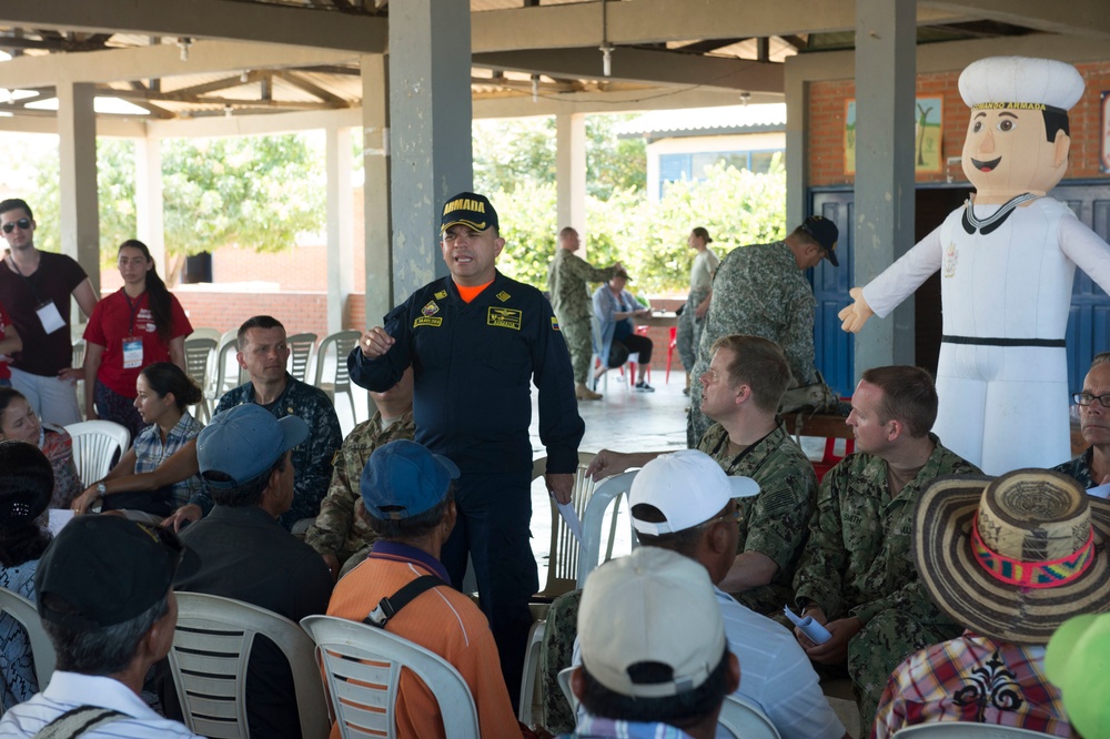 U.S. and Columbian Military Along With the U.S. Embassy, Meet with Wayuu Indigenous Leaders to Discuss Medical Services During Continuing Promise 2017 (CP-17) in Mayapo, Columbia