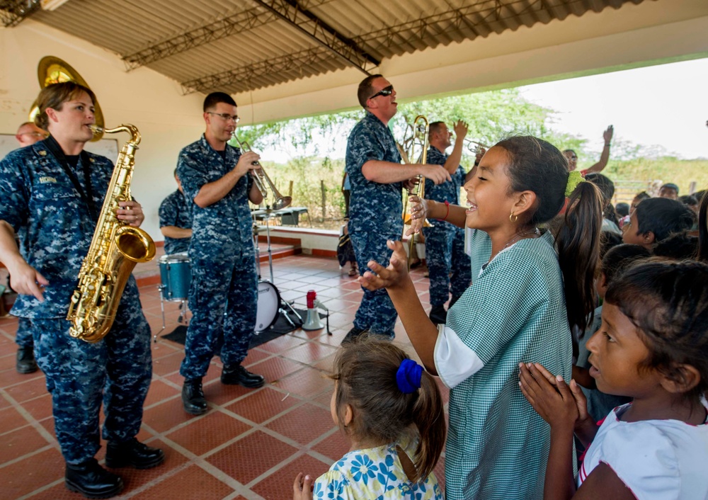 Members of the U.S. Fleet Forces (USFF) Band Perform for Colombian School Children in Support of Continuing Promise 2017’s (CP-17) Visit to Mayapo, Colombia