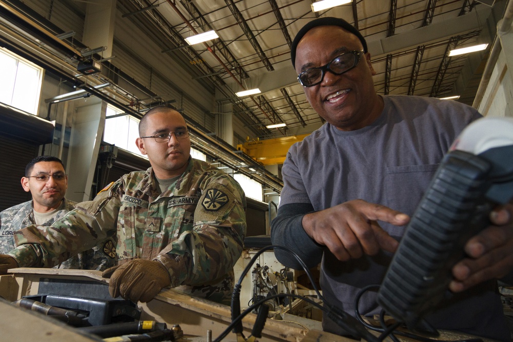AZ Guardsmen support Army maintenance; learn new skills