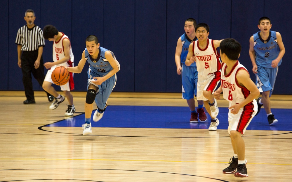 Japanese and American students hoop for friendship at basketball tournament