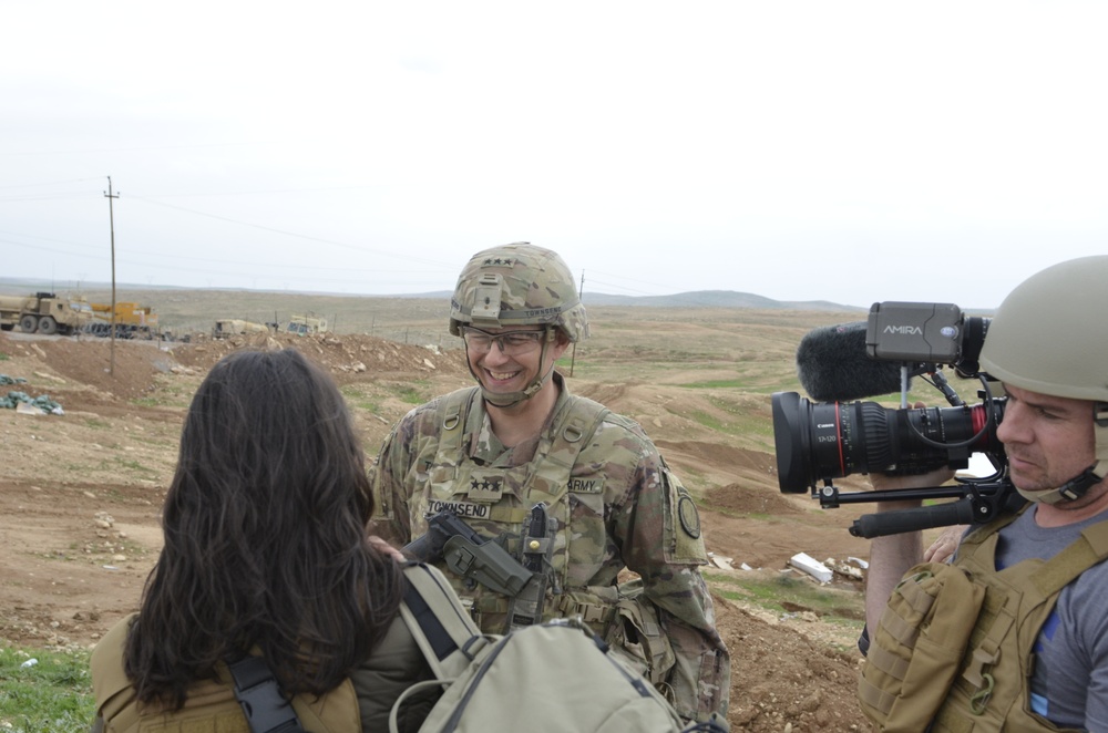 Lt. Gen. Townsend visits Q-West and TAA Wyvern