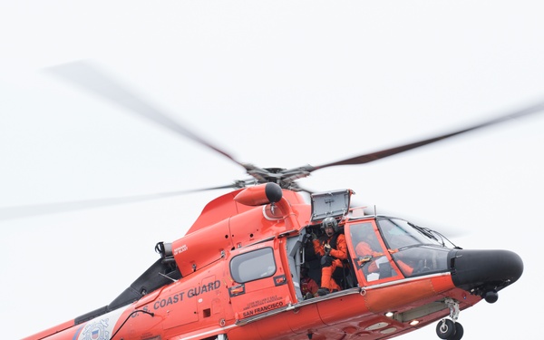 Coast Guard FOB Mugu conducts cliff rescue training